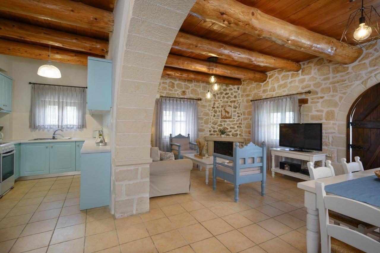 Kontis Village Fíliposz Kültér fotó
