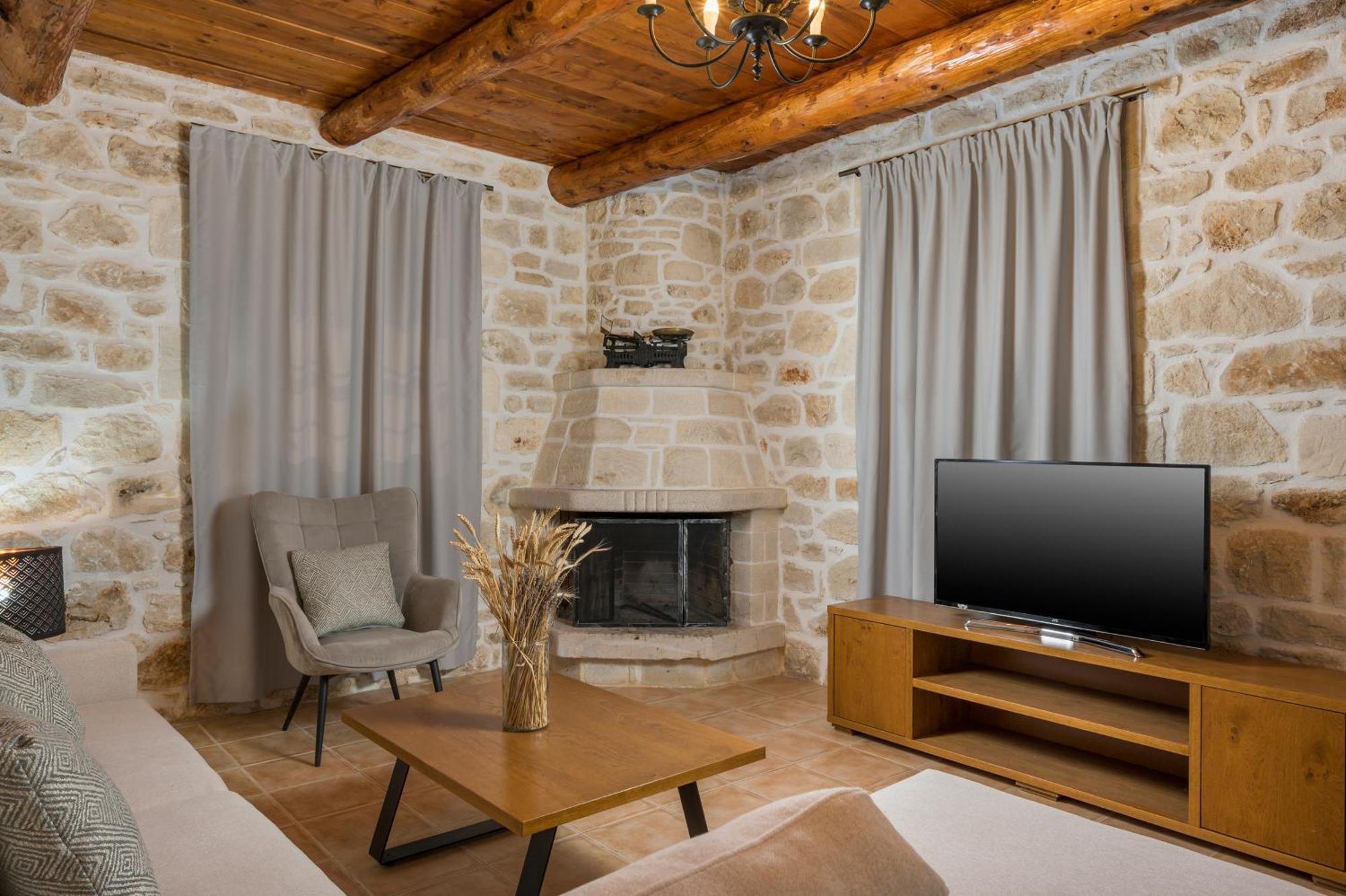 Kontis Village Fíliposz Szoba fotó